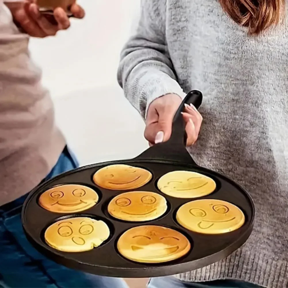 Felix | Fun Faces Mini Pancake Pan